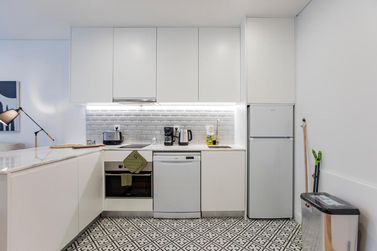 Downtown Wonder Flat W/ Ac By Lovelystay Porto Exterior photo